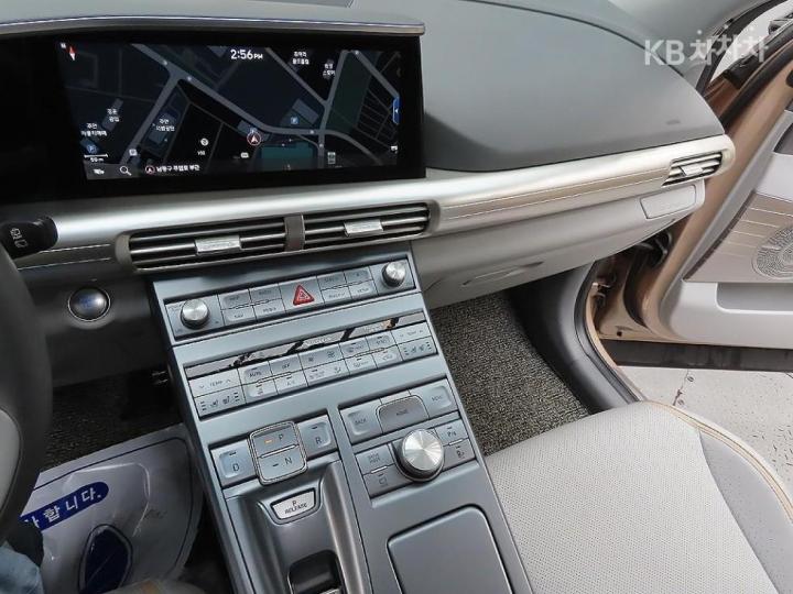 Hyundai Nexo Premium 8