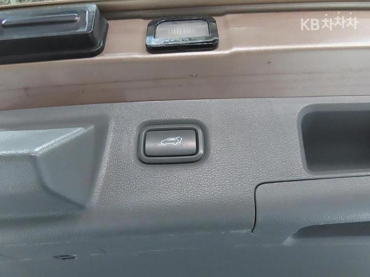 Hyundai Nexo Premium 10