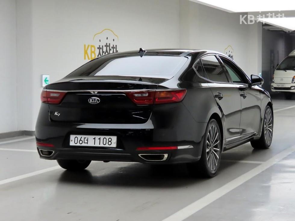 2018 - kia k7