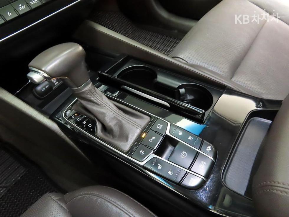 2018 - kia k7