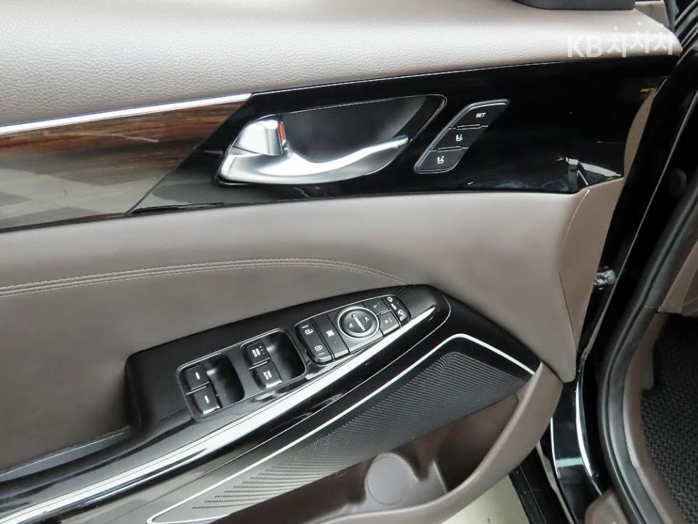 2018 - kia k7