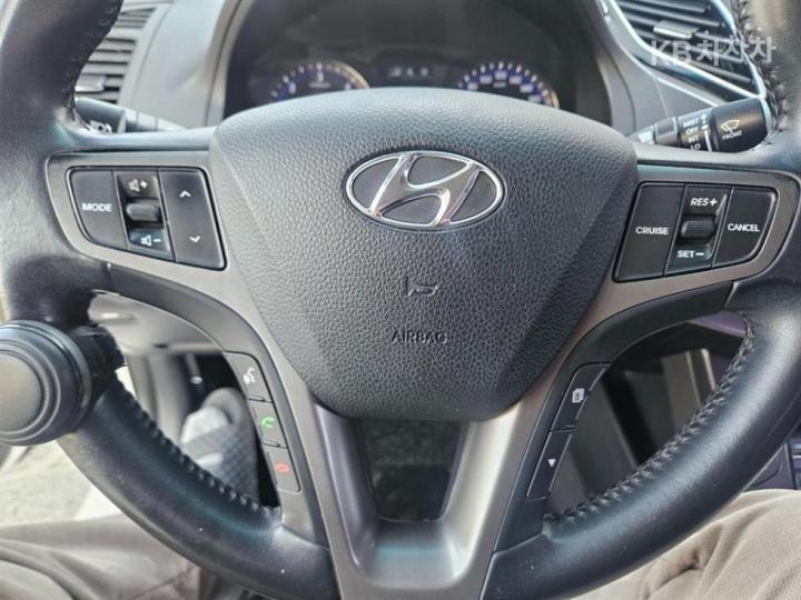 Hyundai i40 Saloon 1.7 VGT Unique 10