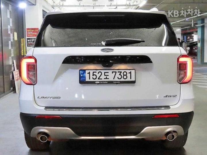 Ford Explorer Gasoline Turbo 2.3 AWD Limited 6