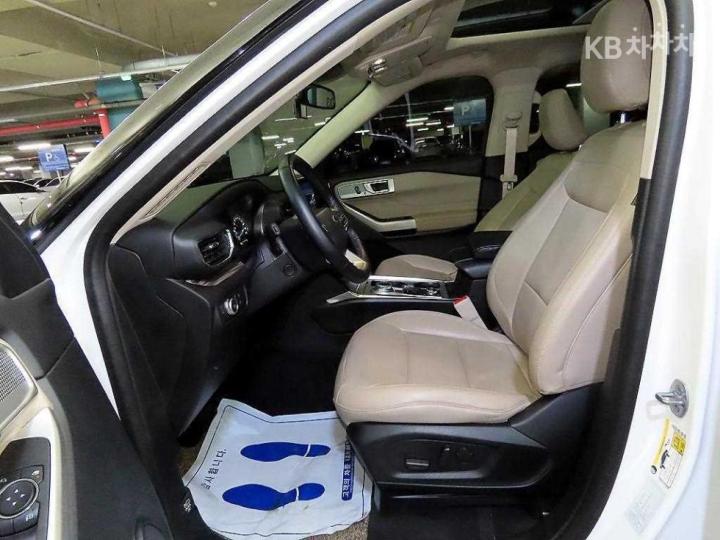 Ford Explorer Gasoline Turbo 2.3 AWD Limited 7