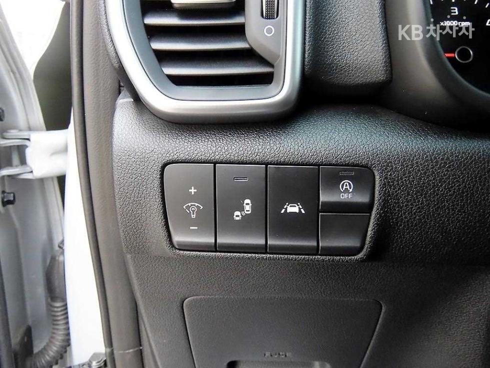 2020 - kia sportage
