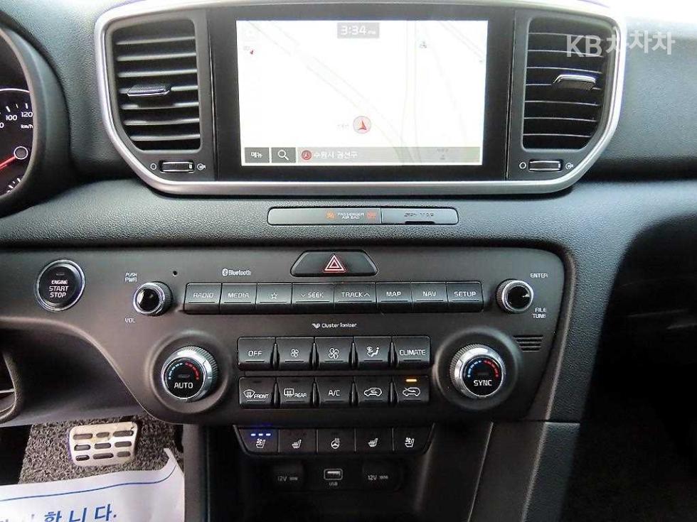 2020 - kia sportage