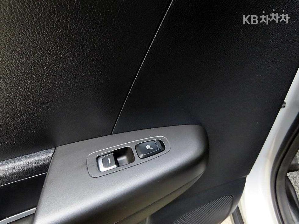 2020 - kia sportage