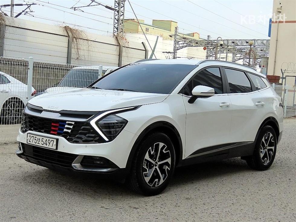 2023 - kia sportage
