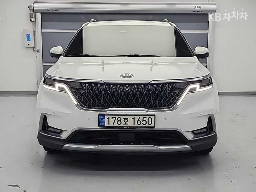 2021 - kia carnival