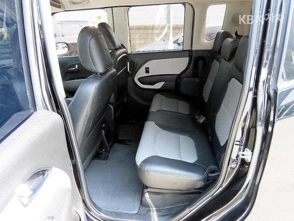 2018 - kia ray