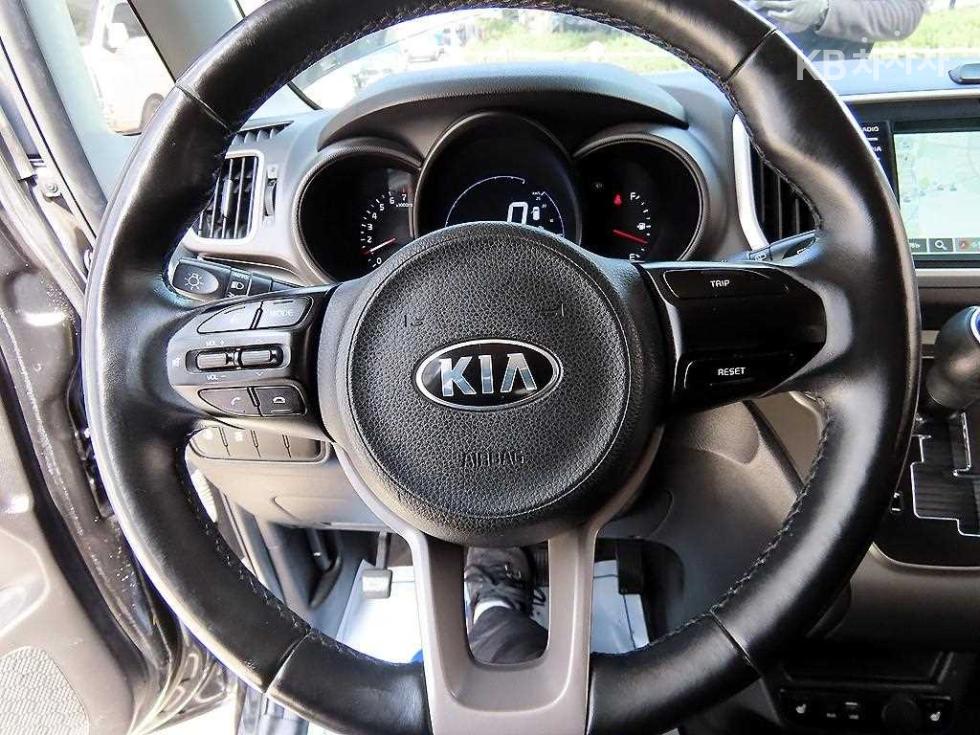 2018 - kia ray