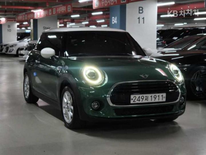 Mini Cooper 1.6 SE 3