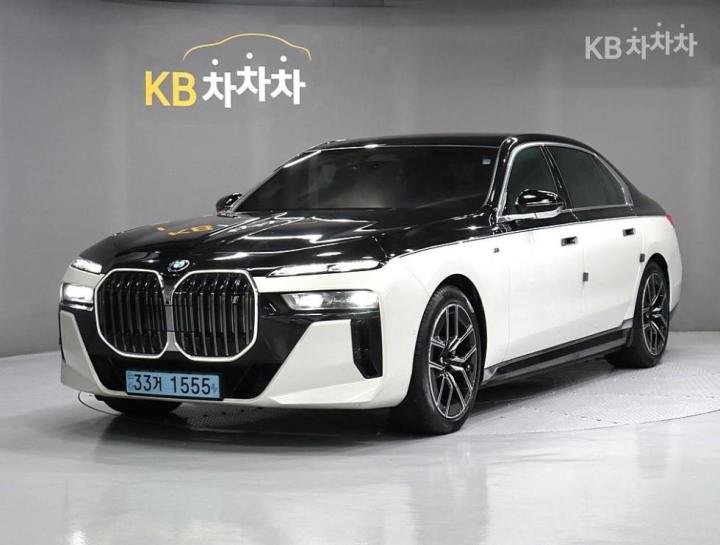 BMW i7 eDrive 50 M Sport 2