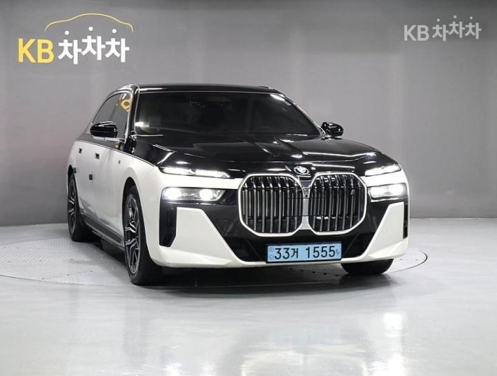 BMW i7 eDrive 50 M Sport 3