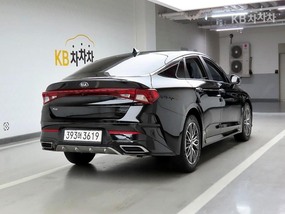 2021 - kia k5
