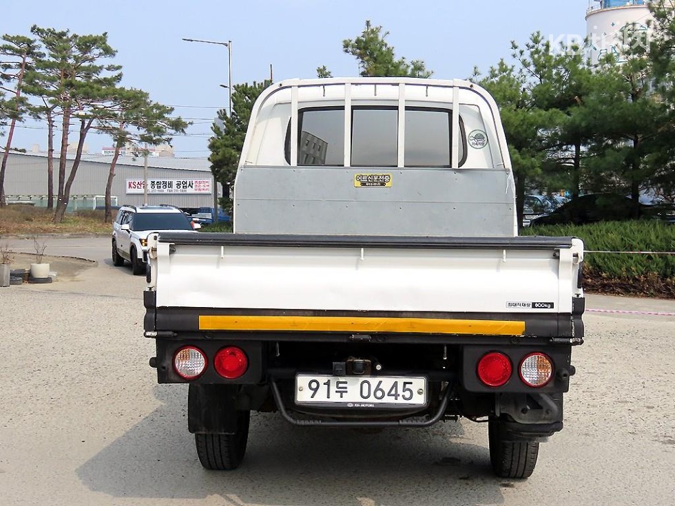2022 - kia bongo iii