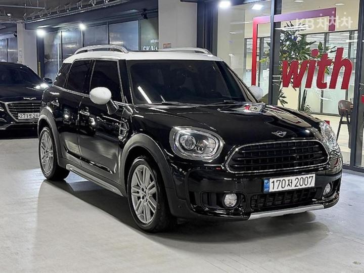 Mini Countryman F60 1.5 Cooper HighTrim 2