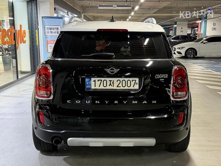 Mini Countryman F60 1.5 Cooper HighTrim 6