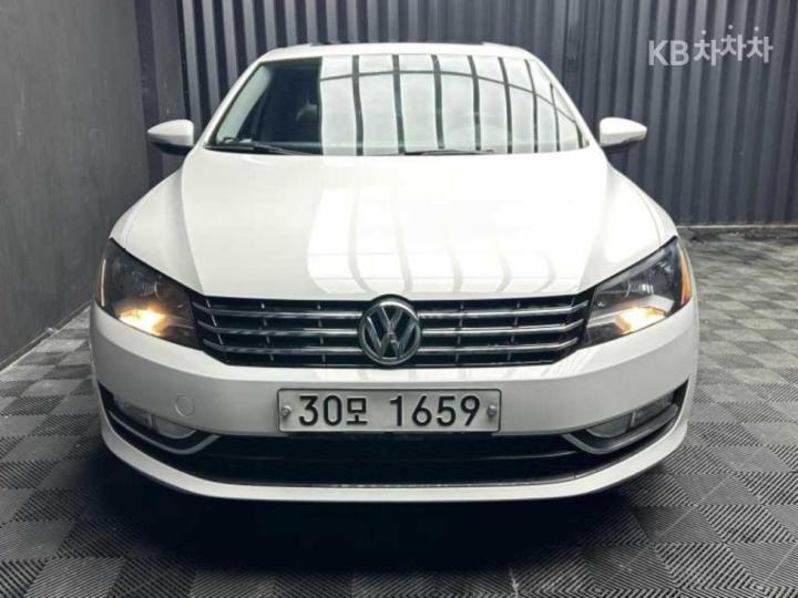 Volkswagen Passat 2.0 TDI B7 11 year ~