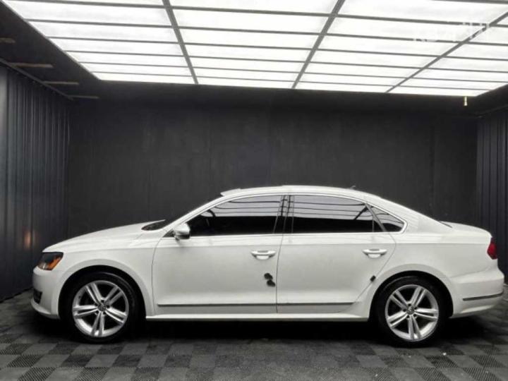 Volkswagen Passat 2.0 TDI B7 11 year ~ 5