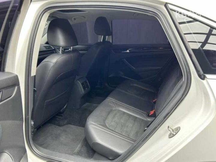 Volkswagen Passat 2.0 TDI B7 11 year ~ 6