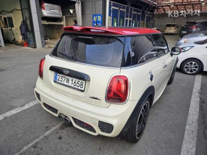 Mini Cooper 3 Duo S 2.0 JCW Base Type 5