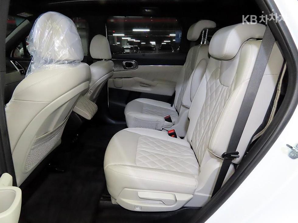 2023 - kia sorento