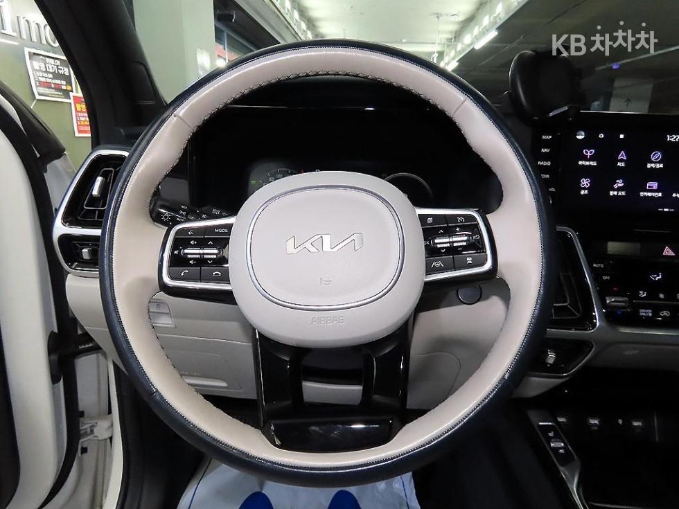 2023 - kia sorento