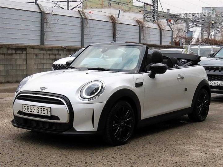 Mini Cooper Convertible New 1.5 Classic Base Type 6