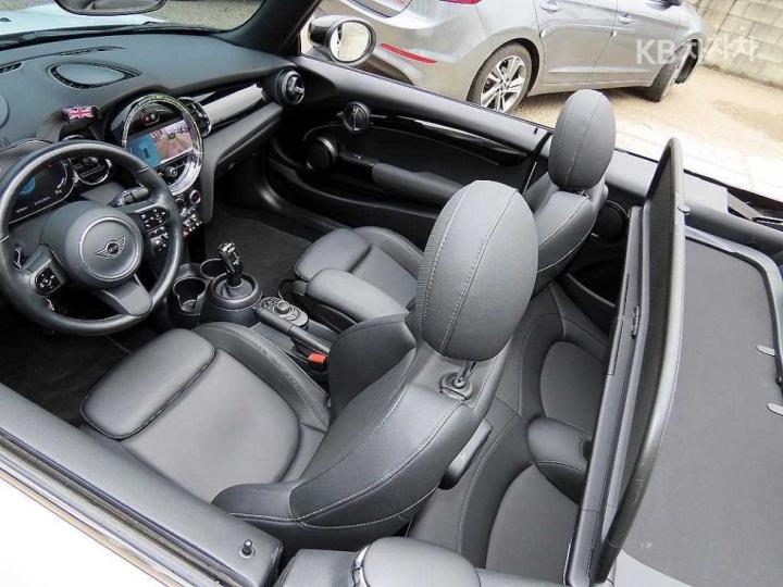 Mini Cooper Convertible New 1.5 Classic Base Type 9