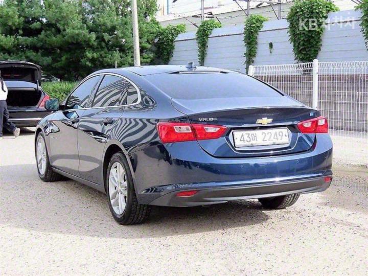 Chevrolet Malibu 1.8 Hybrid LT Deluxe 4