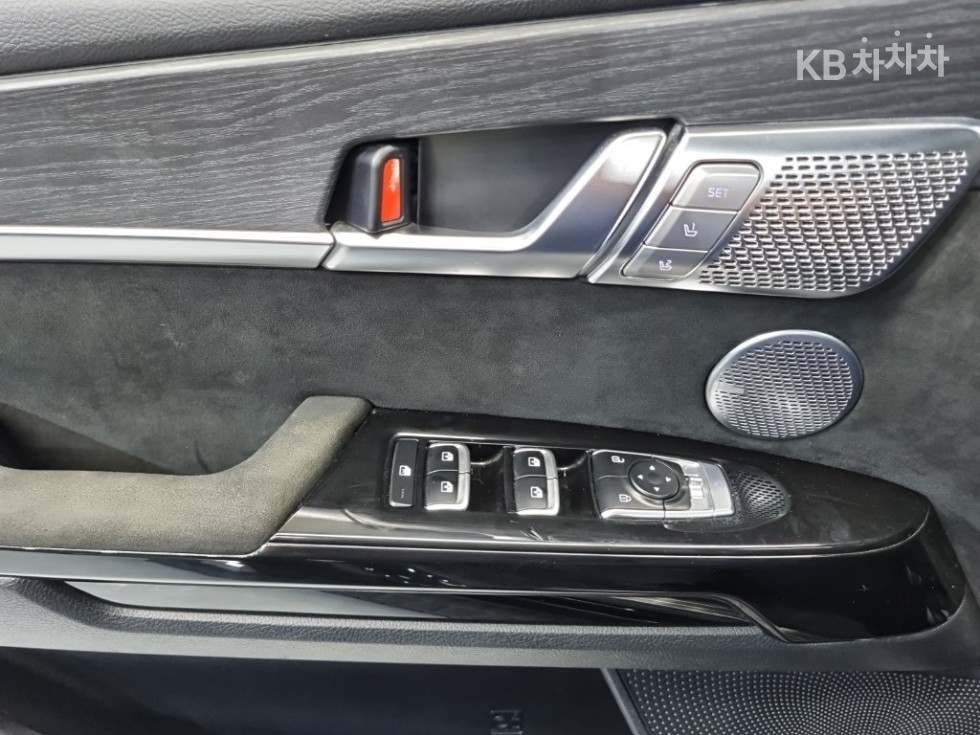 2022 - kia mohave