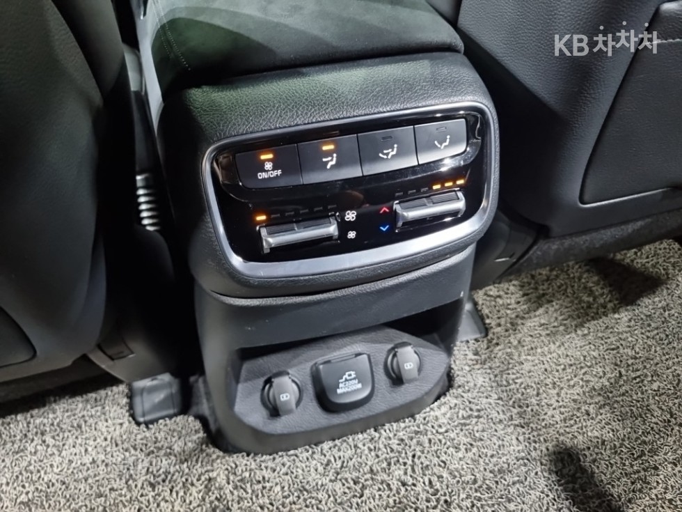 2022 - kia mohave