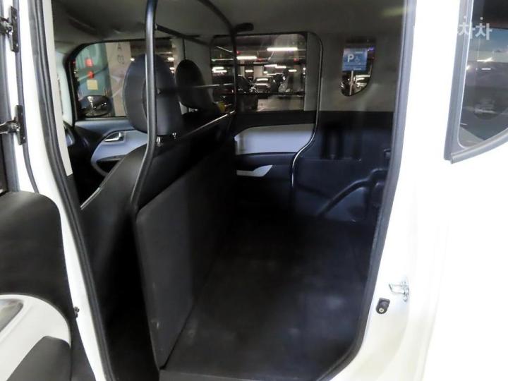 Kia Ray 1.0 Gasoline Standard 8