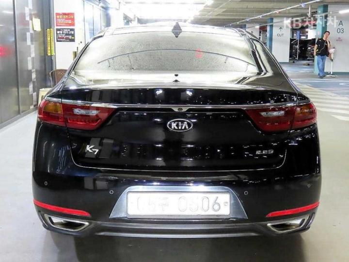 Kia K7 2.2 Diesel Prestige 6