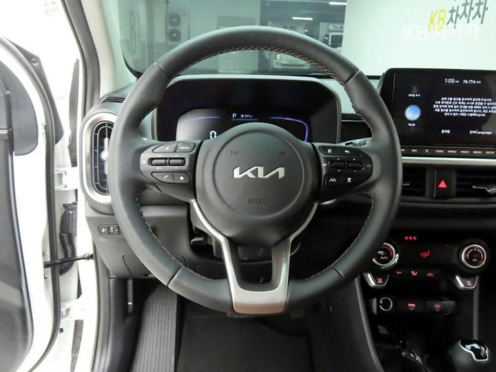 Kia Morning JA 1.0 Gasoline Signature 8