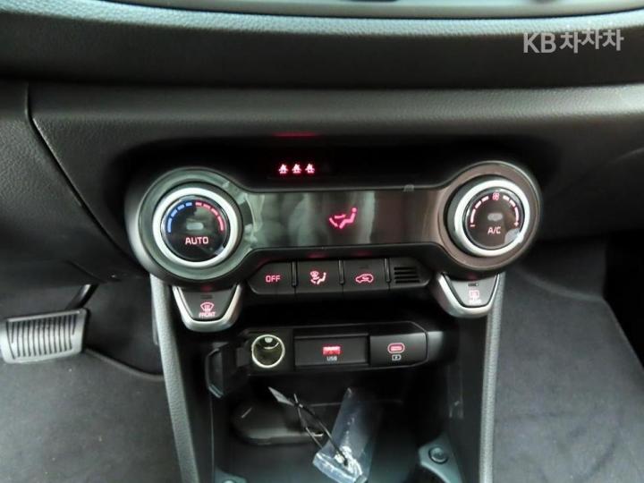 Kia Morning JA 1.0 Gasoline Signature 10