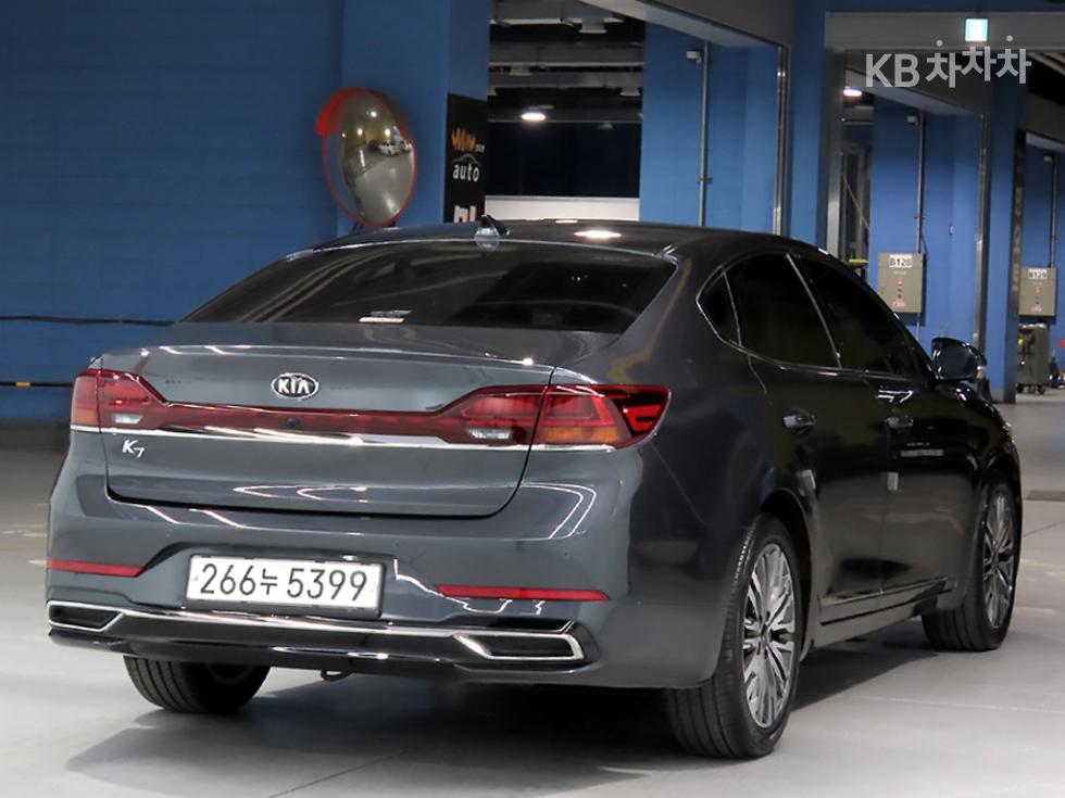 2020 - kia k7