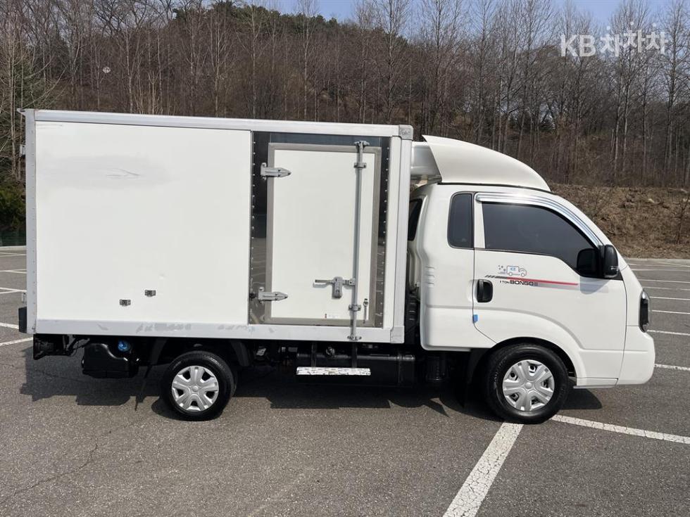 2022 - kia bongo iii