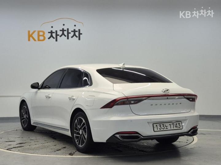 Hyundai Grandeur 2.5 Premium Choice 3