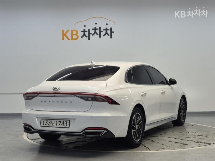 Hyundai Grandeur 2.5 Premium Choice 4