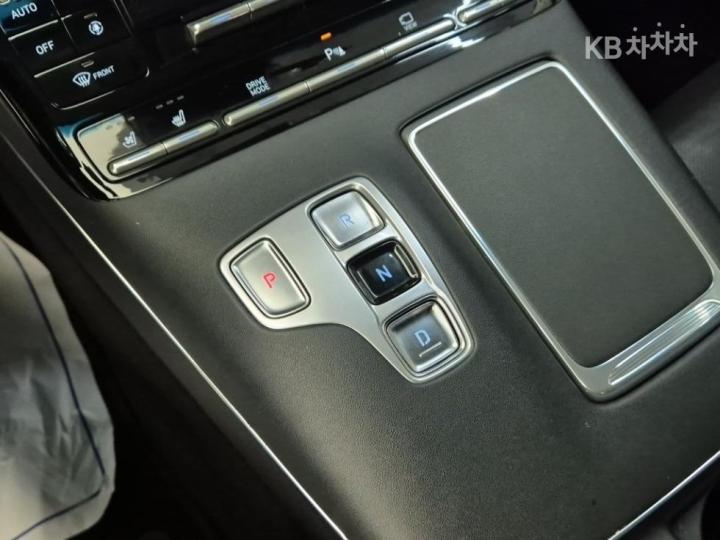 Hyundai Grandeur 2.5 Premium Choice 9