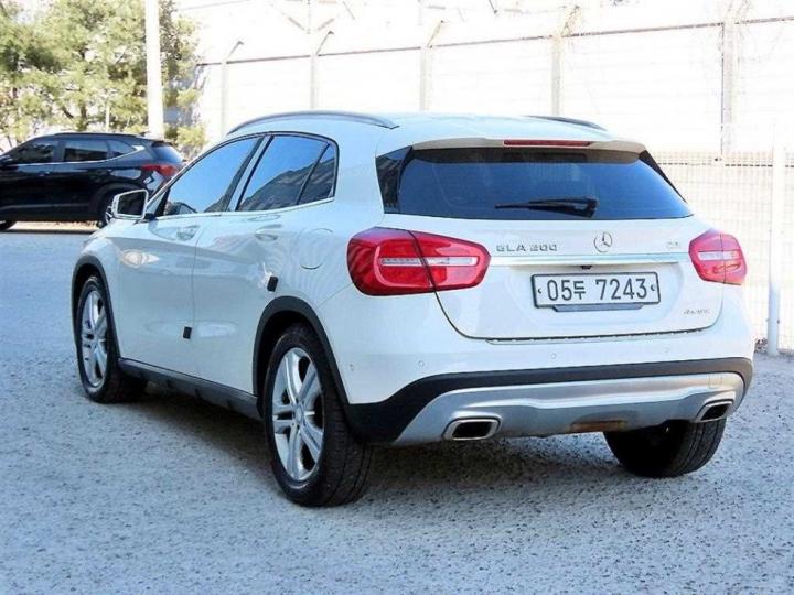 Mercedes-Benz GLA-Class X156 GLA200 CDi 4 Matic 4