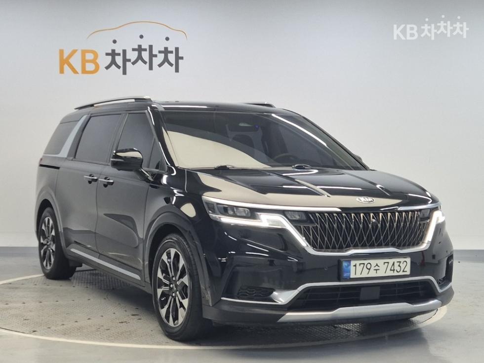 2021 - kia carnival