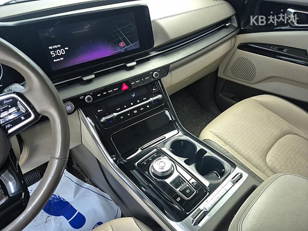 2021 - kia carnival