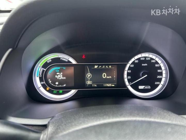 Kia Niro 1.6 Prestige 8