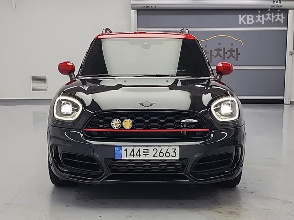 2023 MINI (F60) photo