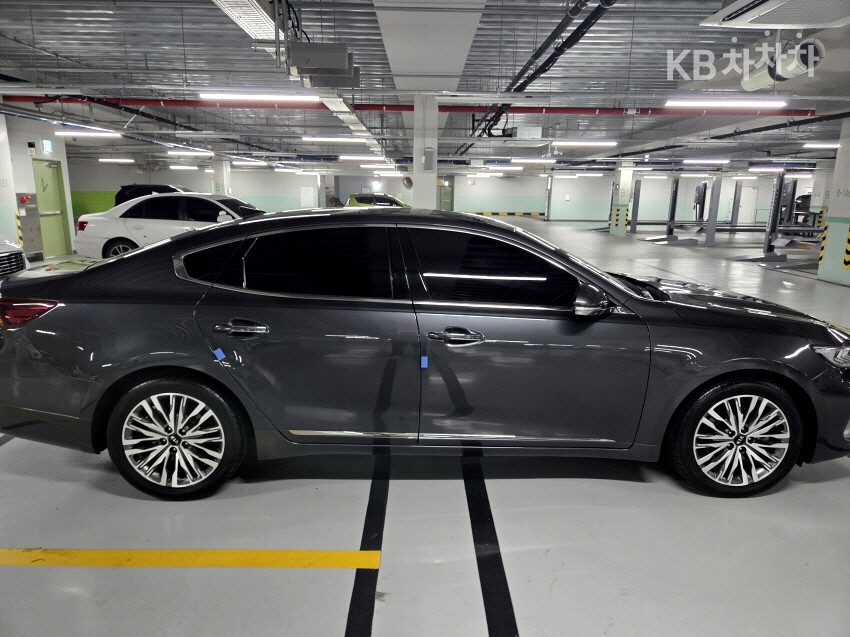 2020 - kia k7