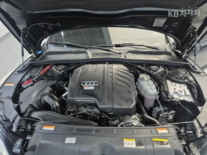 Audi A5 8W6 45 TFSI Quattro Cabriolet Premium 7