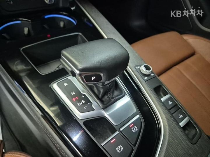 Audi A5 8W6 45 TFSI Quattro Cabriolet Premium 9